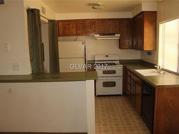 4th image of 6210 Meadow Brook Ln