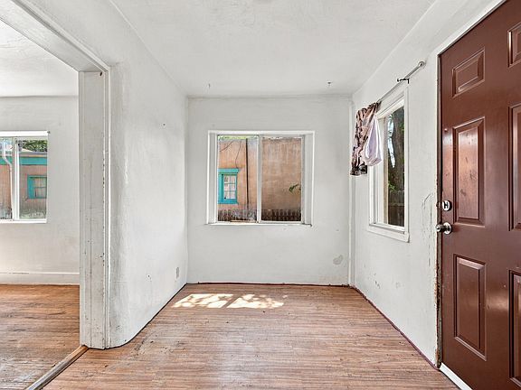 4th image of 511 & 513 Alarid St #A/b