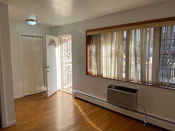 3rd image of 1029 63rd St #1F
