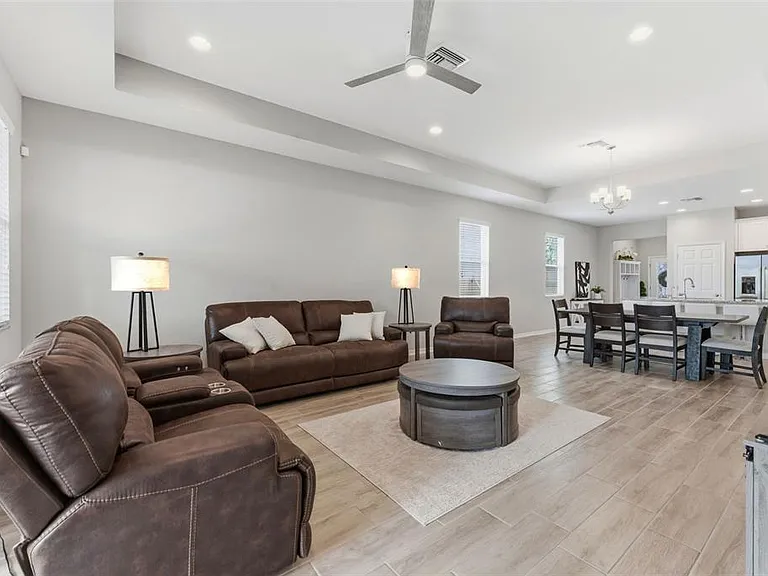 12451 Nouveau Ave — Photo 3
