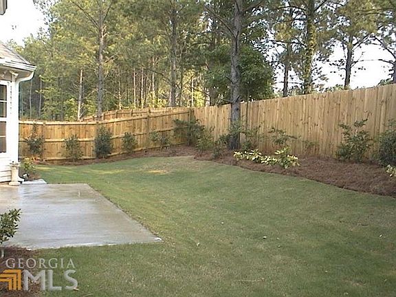 5th image of 570 Millbrook Village Dr