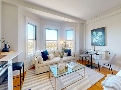 270 Huntington Ave APT 706, Boston, MA, 02115