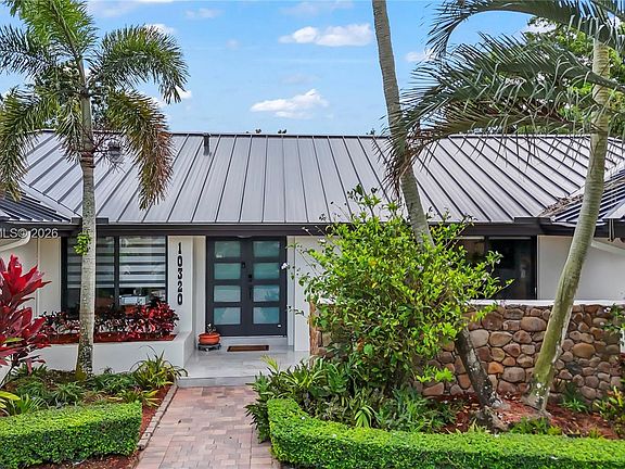 4th image of 10320 SW 139th St