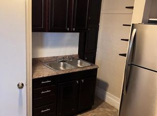 35 Benefit St APT 5, Worcester, MA 01610