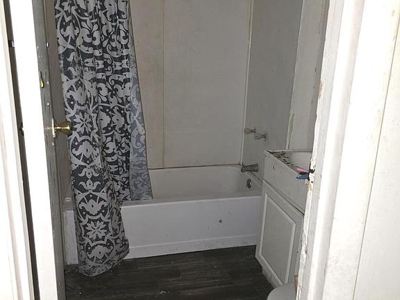 4th image of 511 Pine St