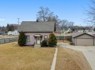 933 Lyndon St, Green Bay, WI 54303