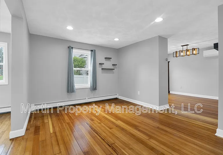 102 Orange St — Photo 24