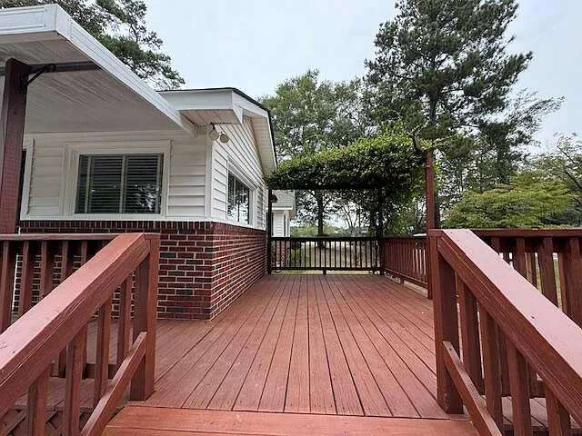 816 York St NE — Photo 28