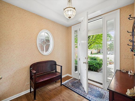 4th image of 2288 Royal Ridge Dr