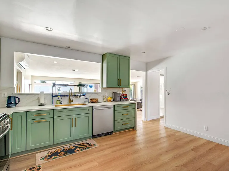 12602 Citruswood Ave — Photo 9
