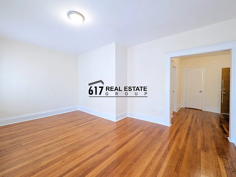 1315 Commonwealth Ave #301 — Photo 8