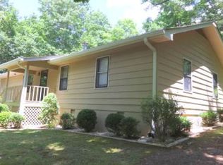 28 Rolling Ridge Dr, Cleveland, GA 30528