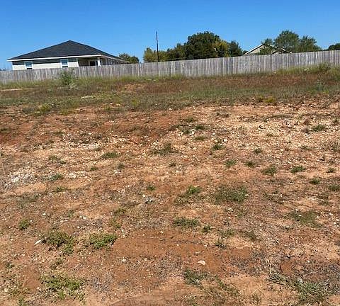 3rd image of 108 Madrona Ln