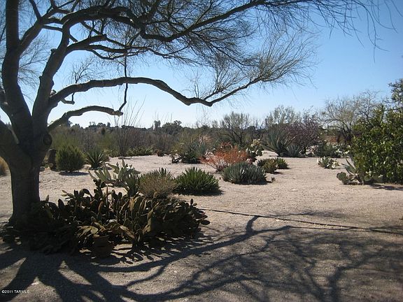 3rd image of 6462 E Calle De Amigos