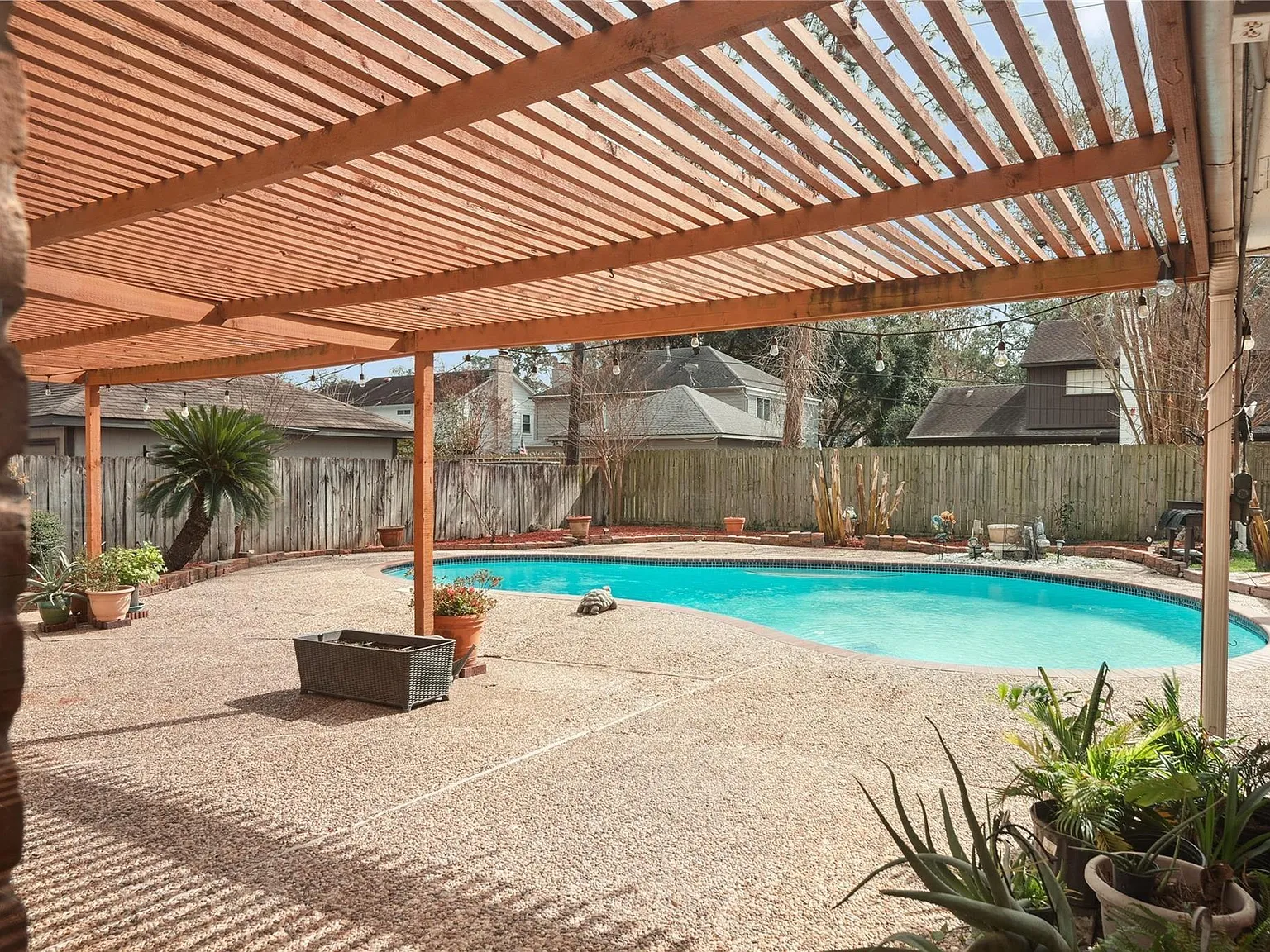 5 bed, 3.5 bath, 3058 sqft, $3,200 — Photo 1