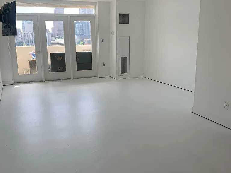 375 Ralph McGill Blvd NE #1808 — Photo 8