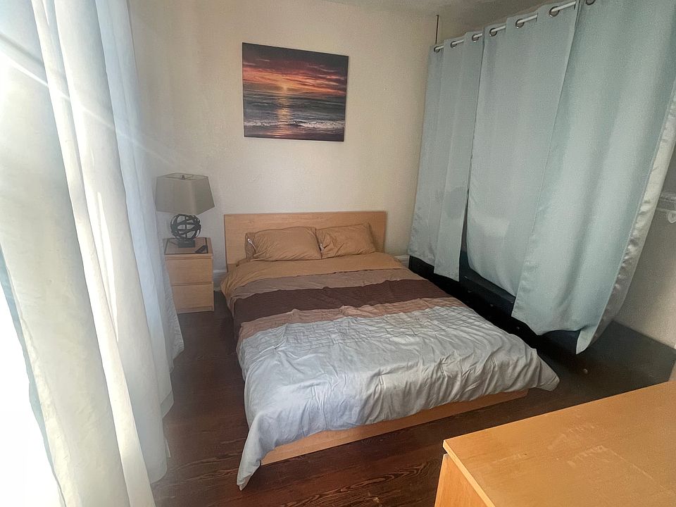 1st image of 44 Elmwood Pl #2