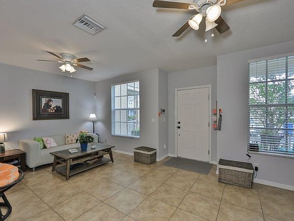 4th image of 6123 Olivedale Dr