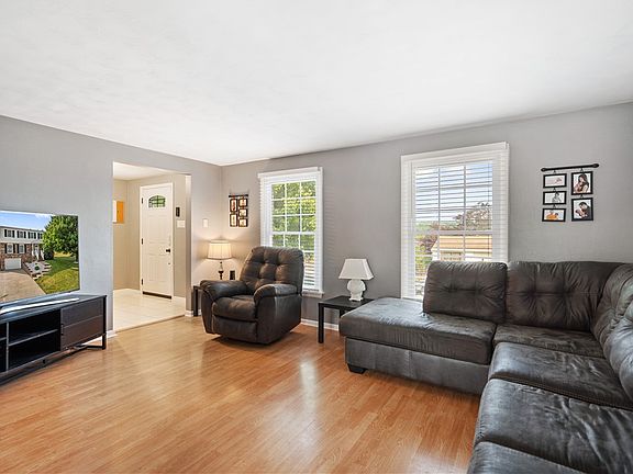 4th image of 173 Bonita Dr