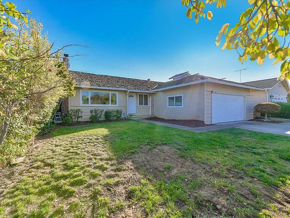 2nd image of 7542 Rainbow Dr