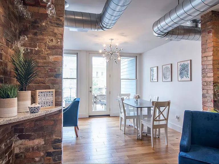 1223 Jackson St #2 — Photo 8