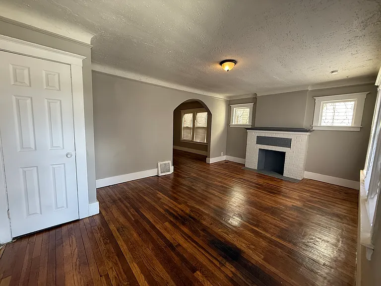 3818 Humphrey St #1 — Photo 2