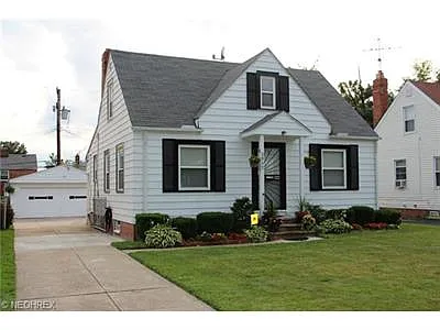 3942 Lee Heights Blvd photo 1