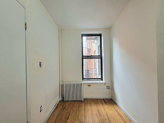 3rd image of 59 1st Ave APT 6