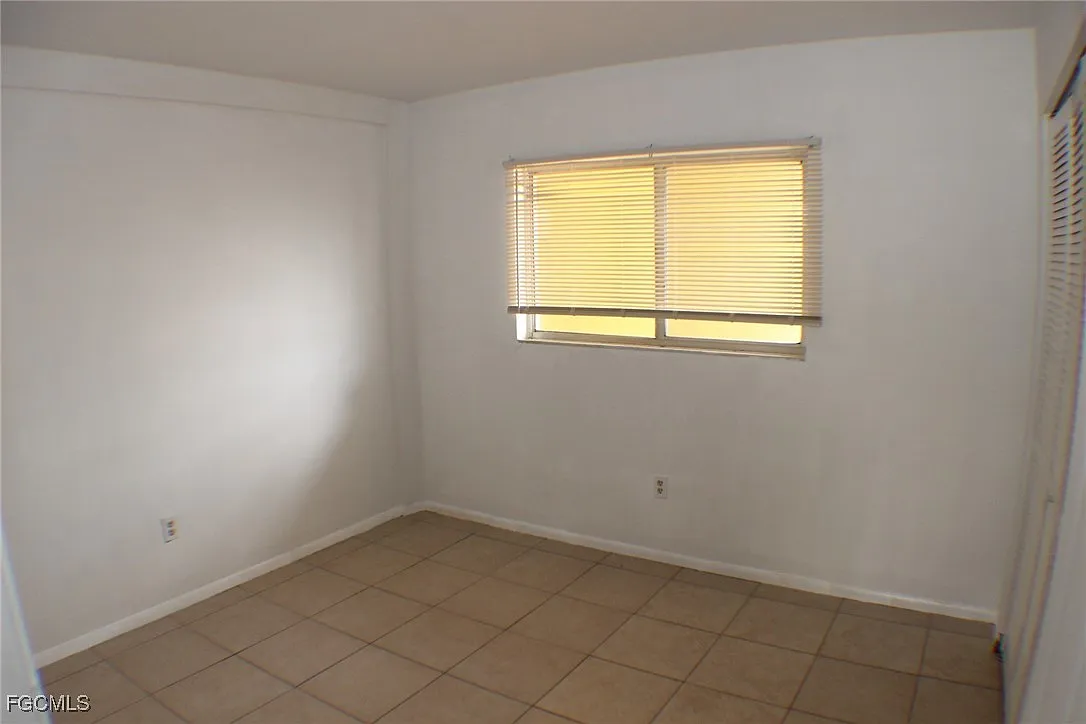 2 bed, 2.0 bath, 860 sqft, $1,150 — Photo 4