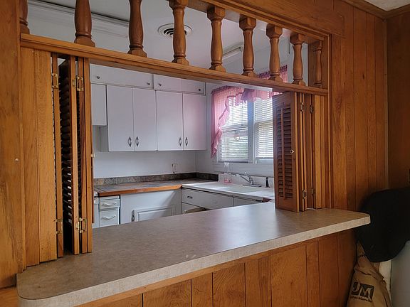 4th image of 392 Monger Hill Rd