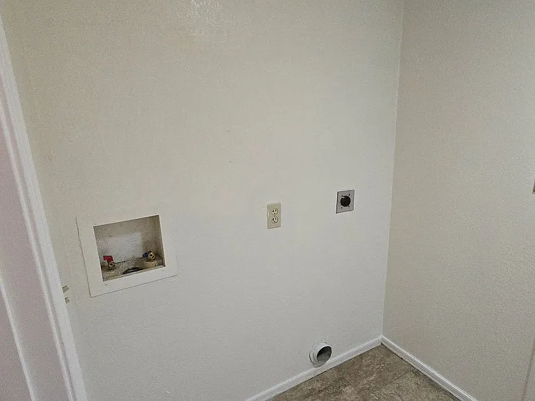6407 W Brown St — Photo 12
