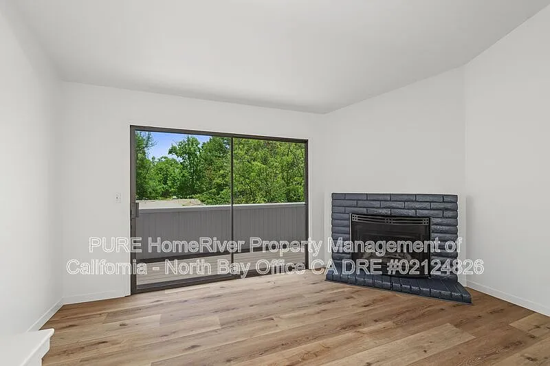 2 bed, 1.5 bath, $2,300 — Photo 4