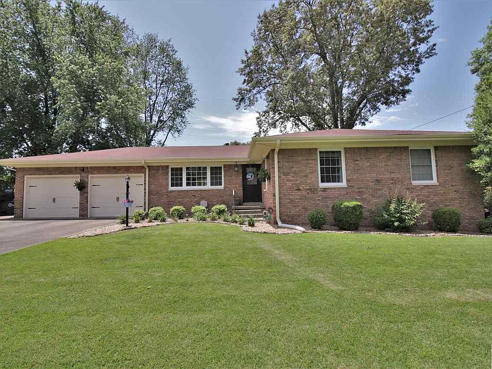 1st image of 23 Margaret Ct