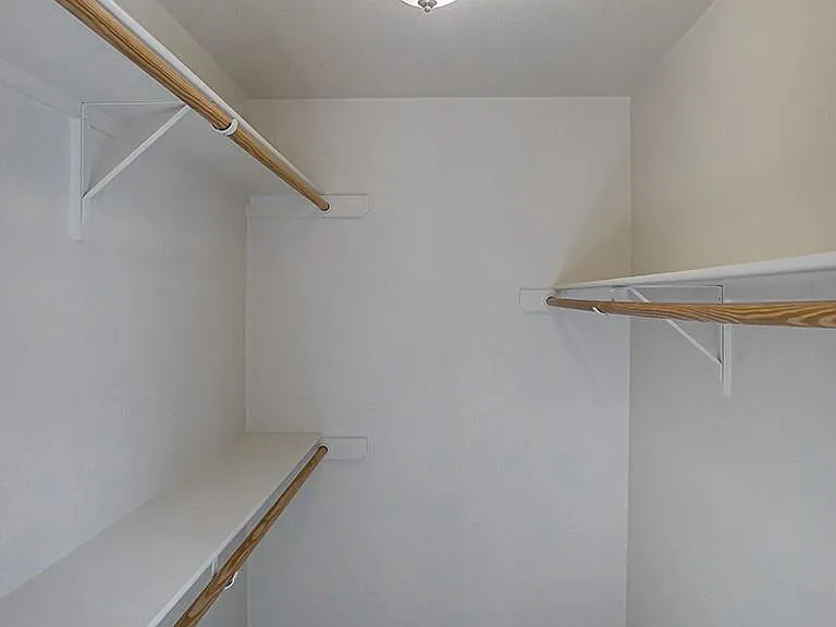 121 Shenandoah Trl — Photo 14