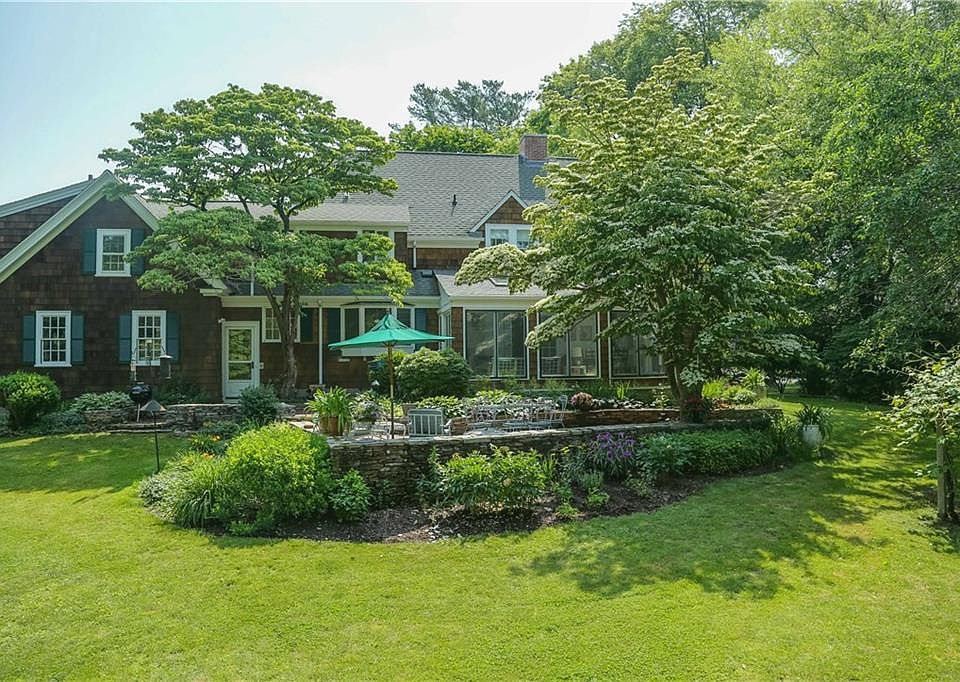 36 Woodland Rd, Barrington, RI 02806 Zillow