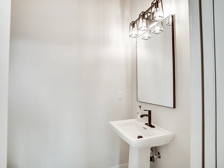 4010 N Highland St — Photo 30