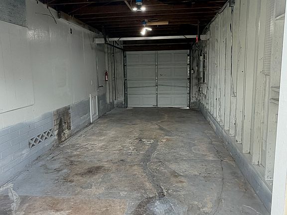 4th image of 1803 SE 3rd Ave