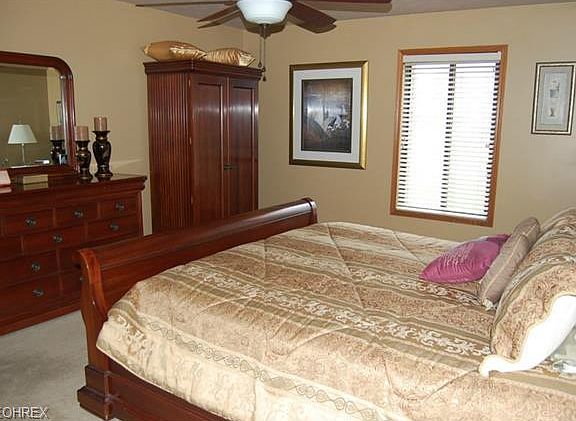 5th image of 644 Cathyann Dr