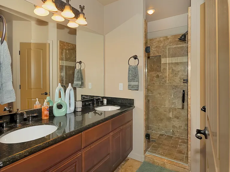 3385 Calle Del Sol #3 — Photo 9