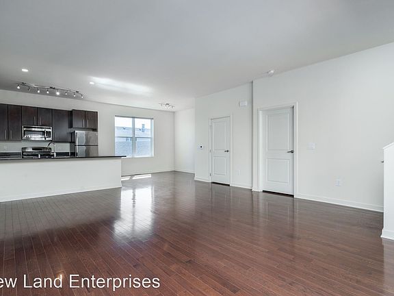 4th image of 2652 N Humboldt Blvd Unit C
