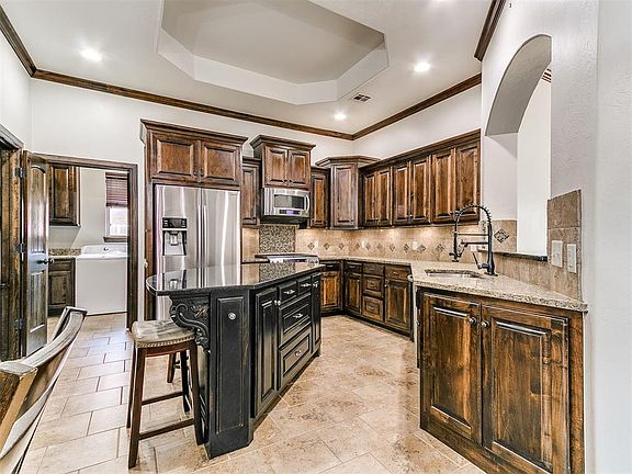 4th image of 18305 Haslemere Ln