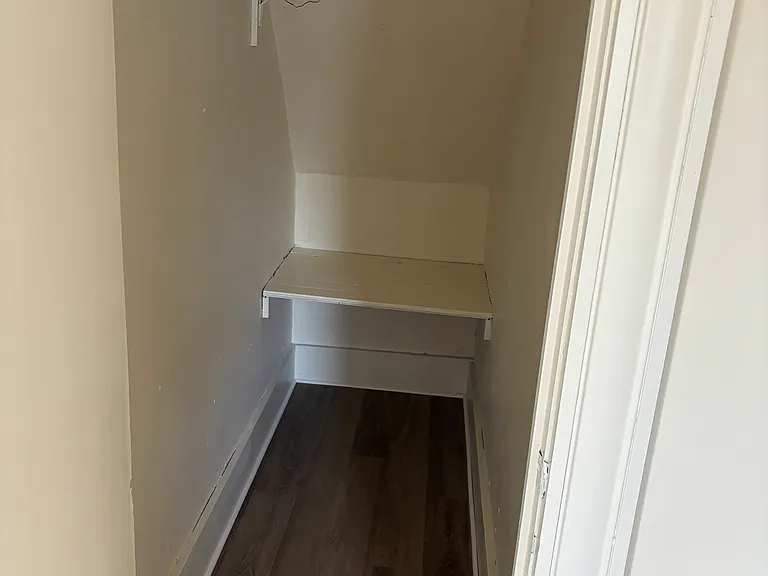 1310 Stanley St #3 — Photo 11