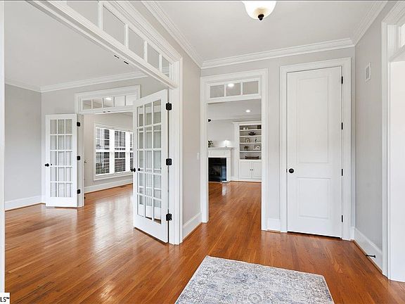 3rd image of 100 Lismore St