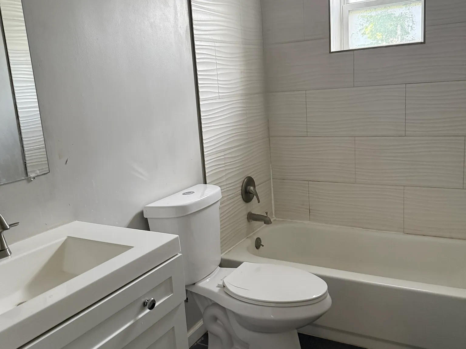 6126 Farrow Ave — Photo 2