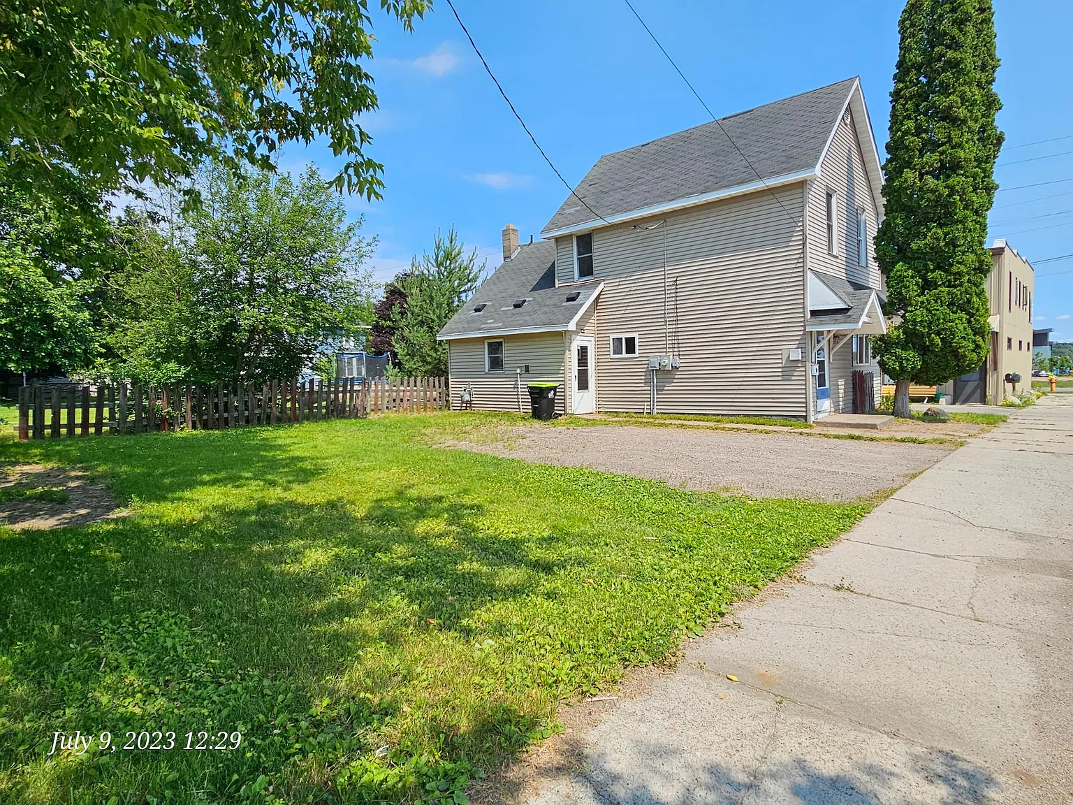 202 Sova St — Photo 2