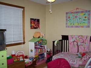 3rd image of 614 Valley Dr