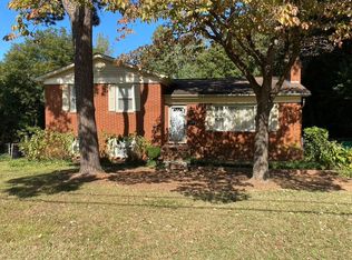 1917 Wensley Dr, Charlotte, NC 28210