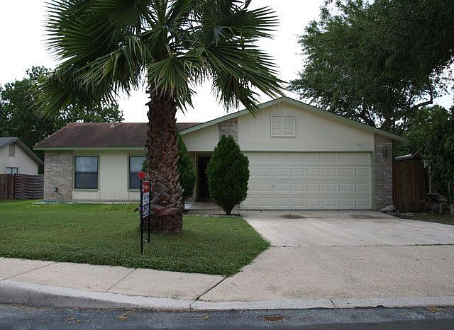 1st image of 982 Rolling Rock Dr