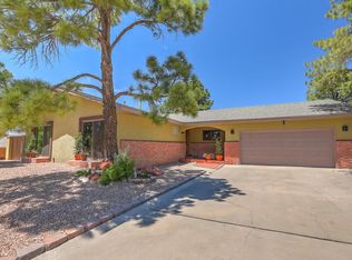 637 Stagecoach Rd SE, Albuquerque, NM 87123