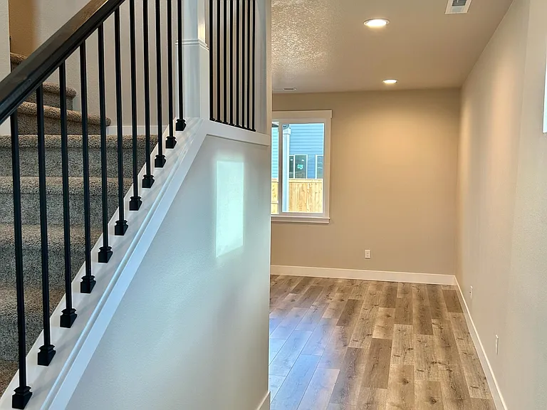 8401 NE 134th Ave — Photo 8